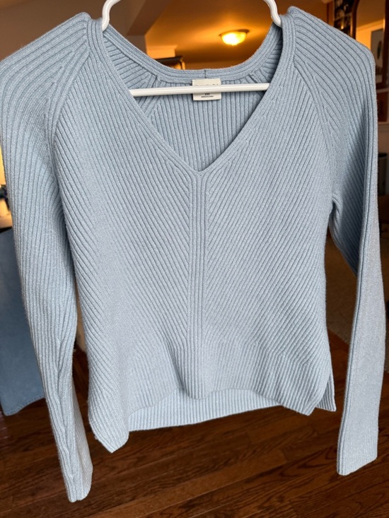 Abercrombie & Fitch Sweaters - Abercrombie & Fitch Light Blue Ribbed V-Neck Sweater